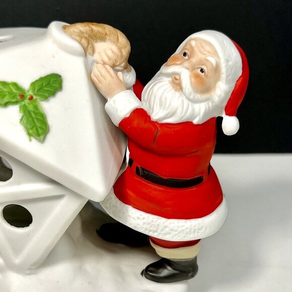 Colonial Candle of Cape Cod Santa With Lantern Ceramic Votive Holder Christmas - Picture 2 of 10